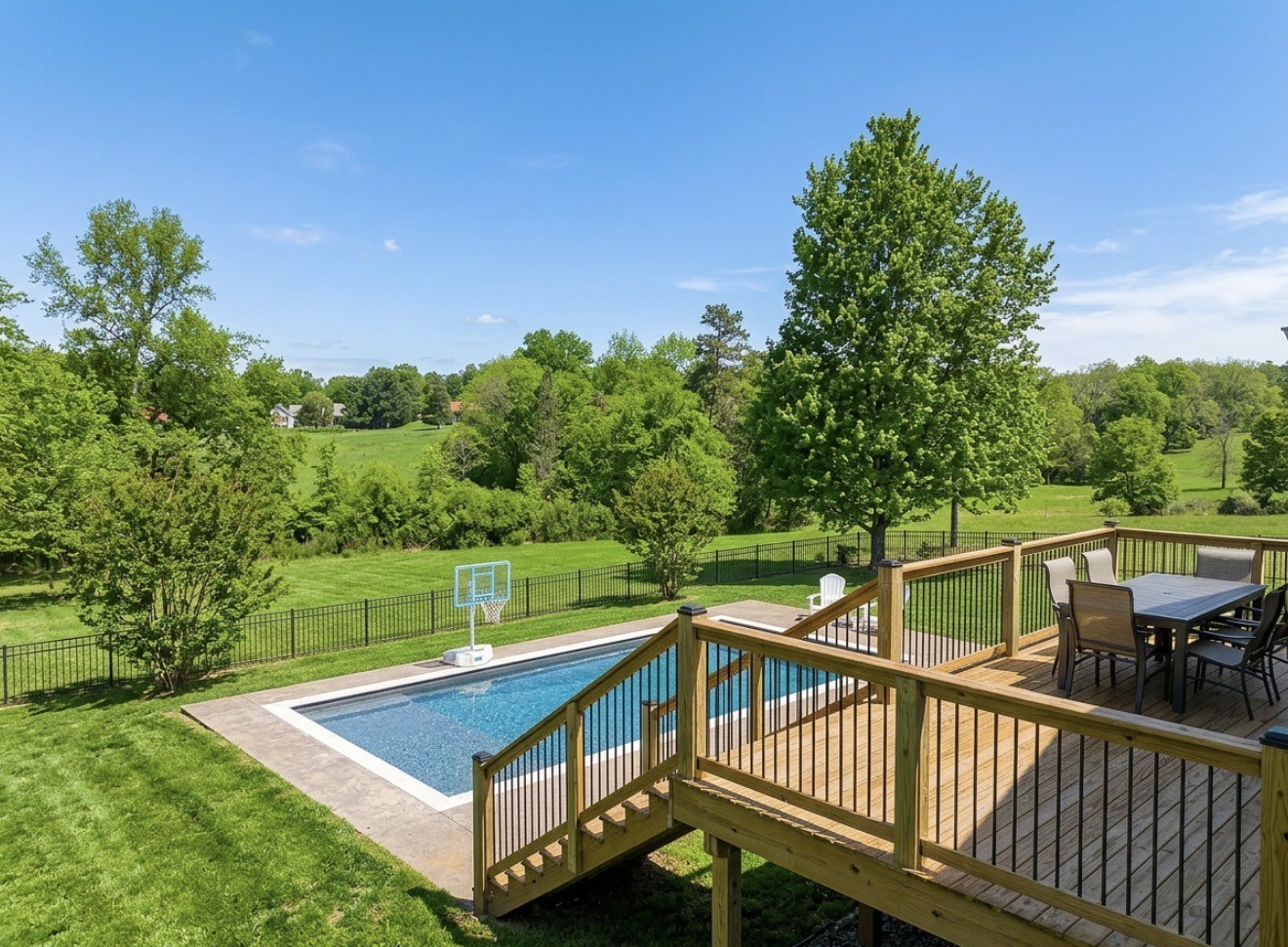 524 Country Club Drive Dickson TN 37055
