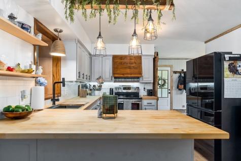 1653 Lester Flatt Road Sparta TN 38583