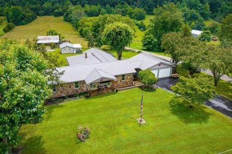 1653 Lester Flatt Road Sparta TN 38583