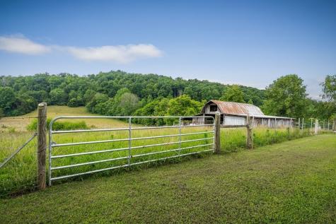 1653 Lester Flatt Road Sparta TN 38583