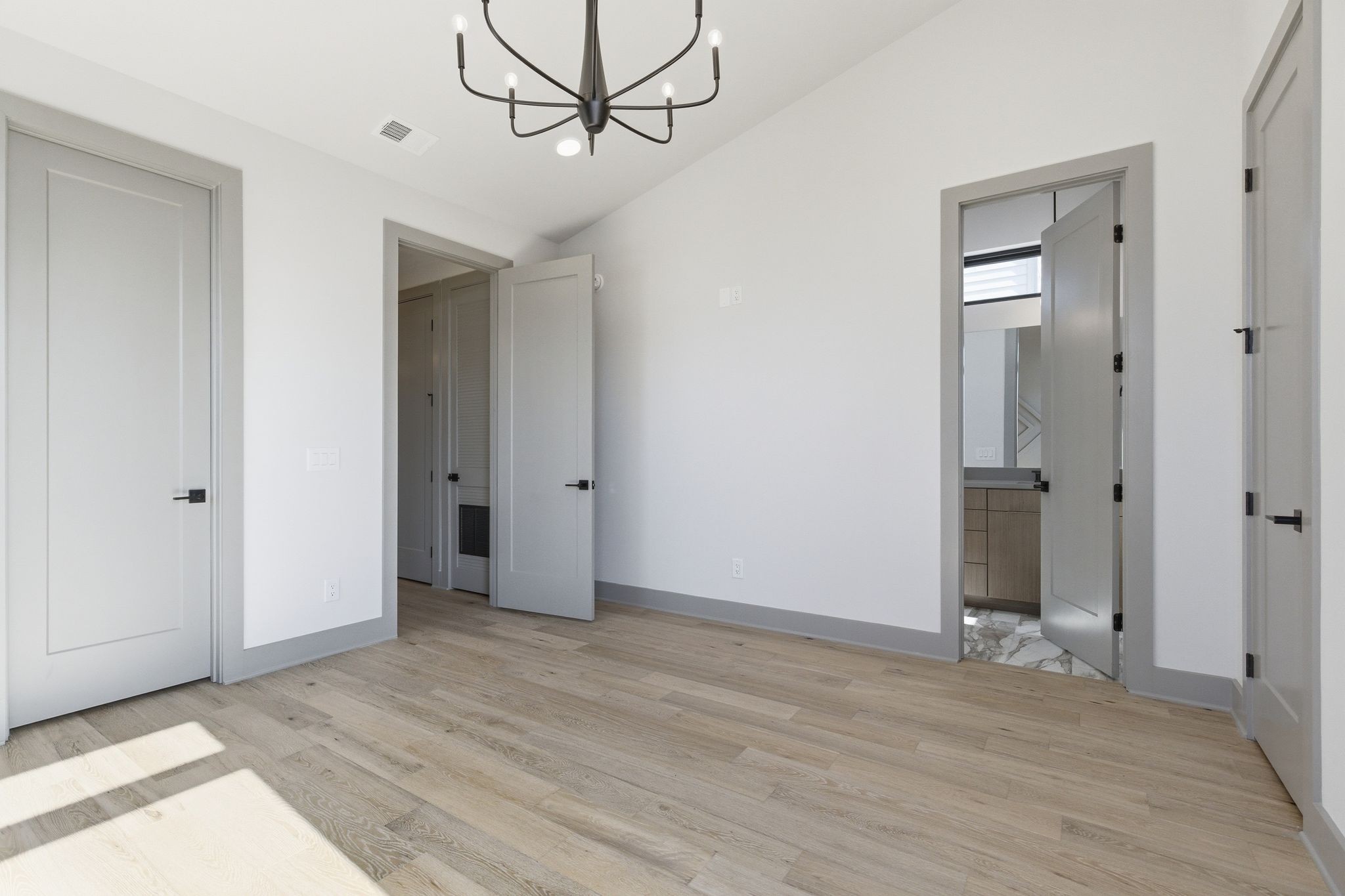2014B 9th Ave, N Nashville TN 37208
