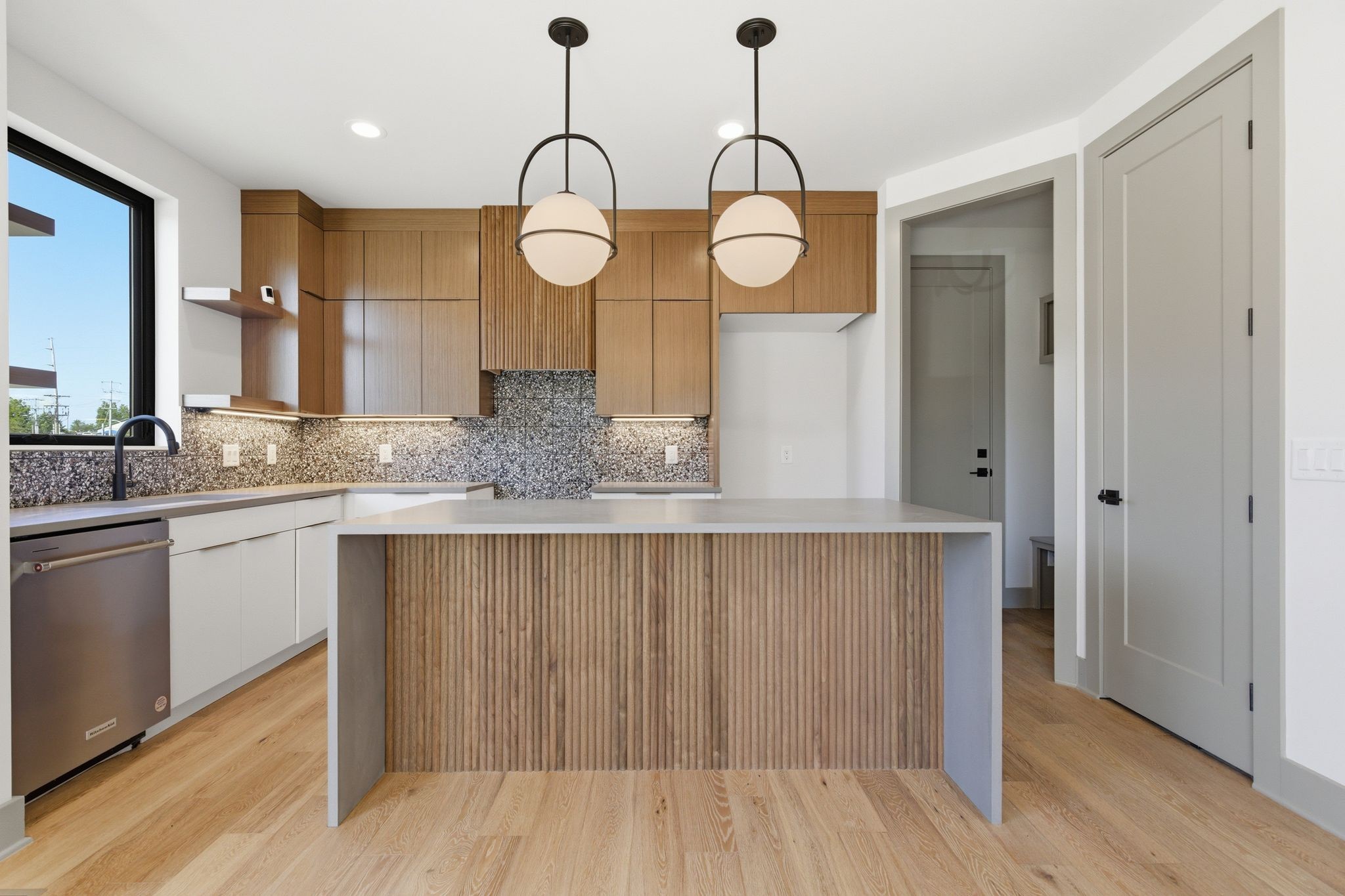 2014B 9th Ave, N Nashville TN 37208