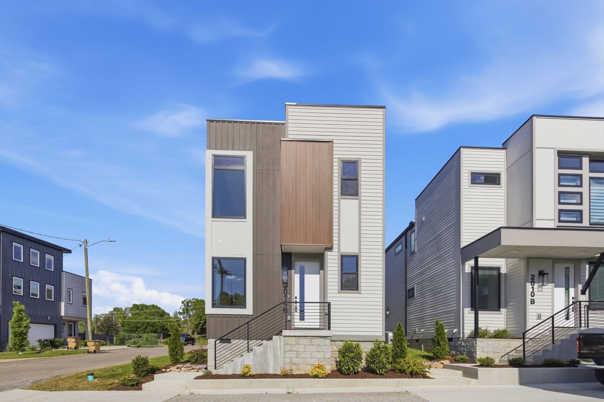 2014B 9th Ave, N Nashville TN 37208