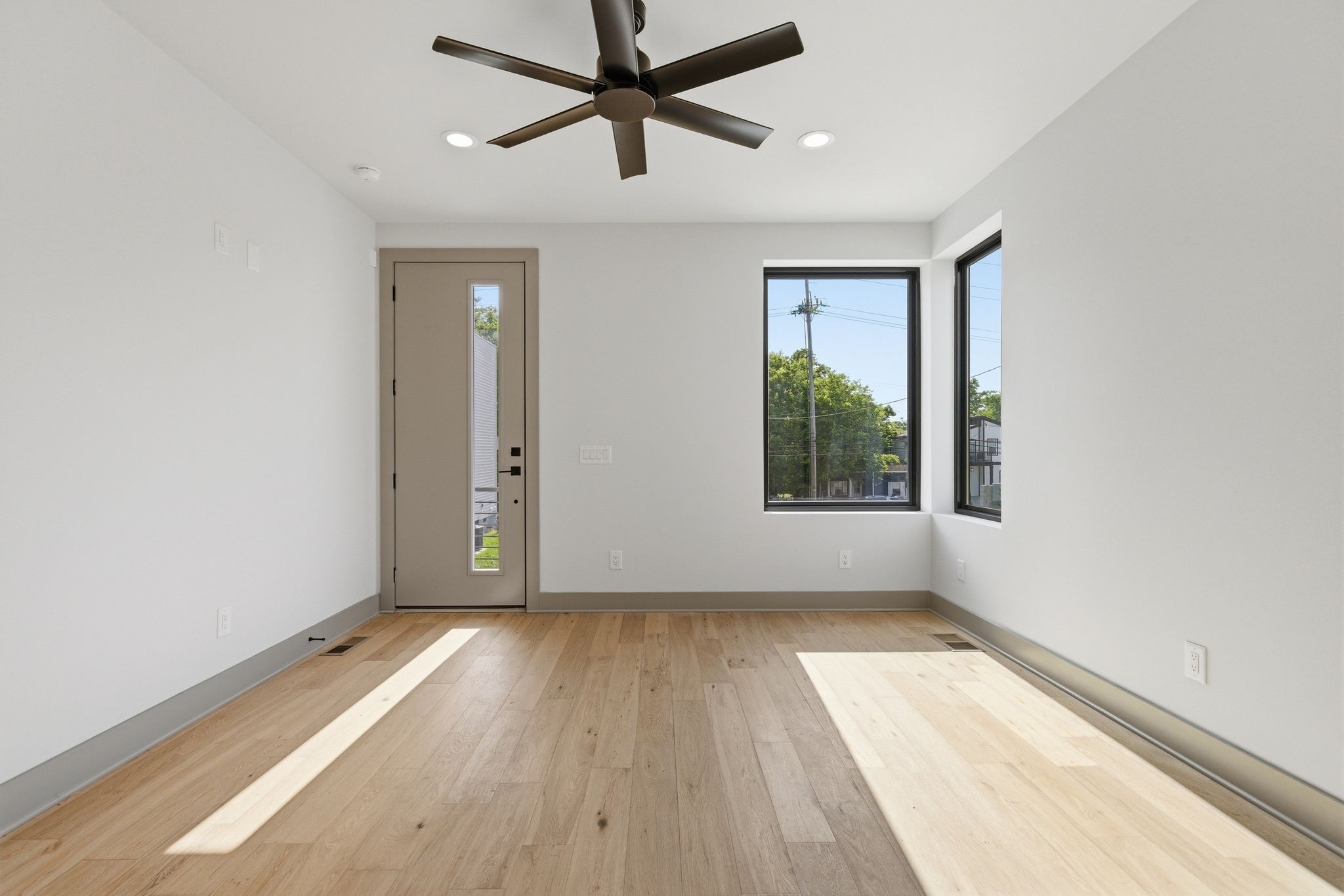 2014B 9th Ave, N Nashville TN 37208