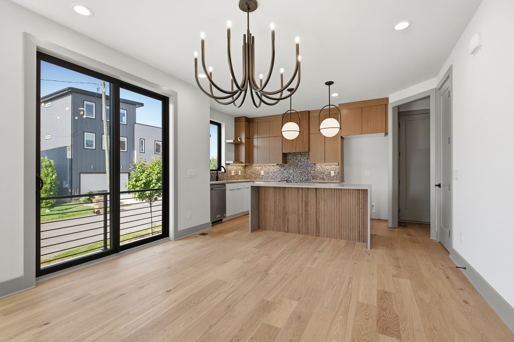 2014B 9th Ave, N Nashville TN 37208