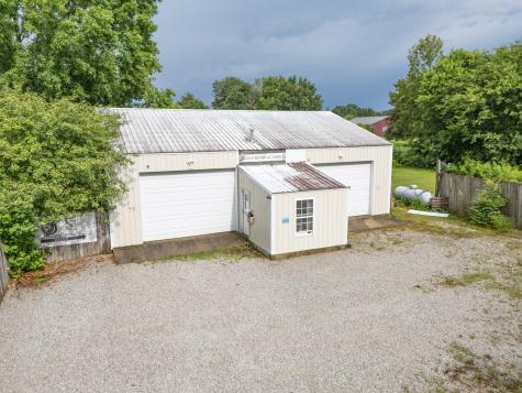 2262 Woodbury Highway Manchester TN 37355