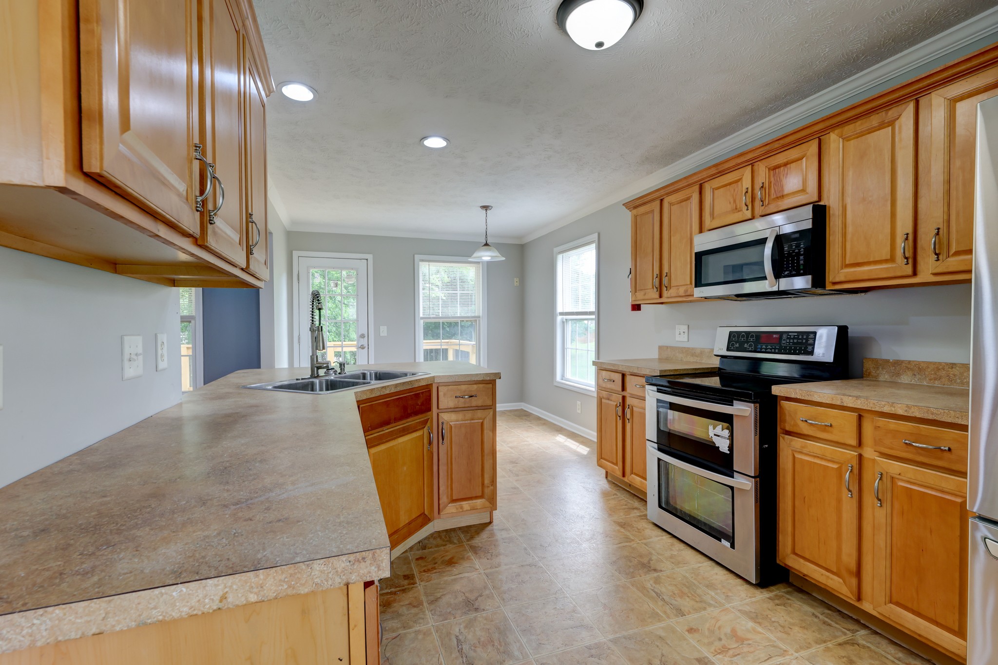 2536 Tennyson Drive Clarksville TN 37040
