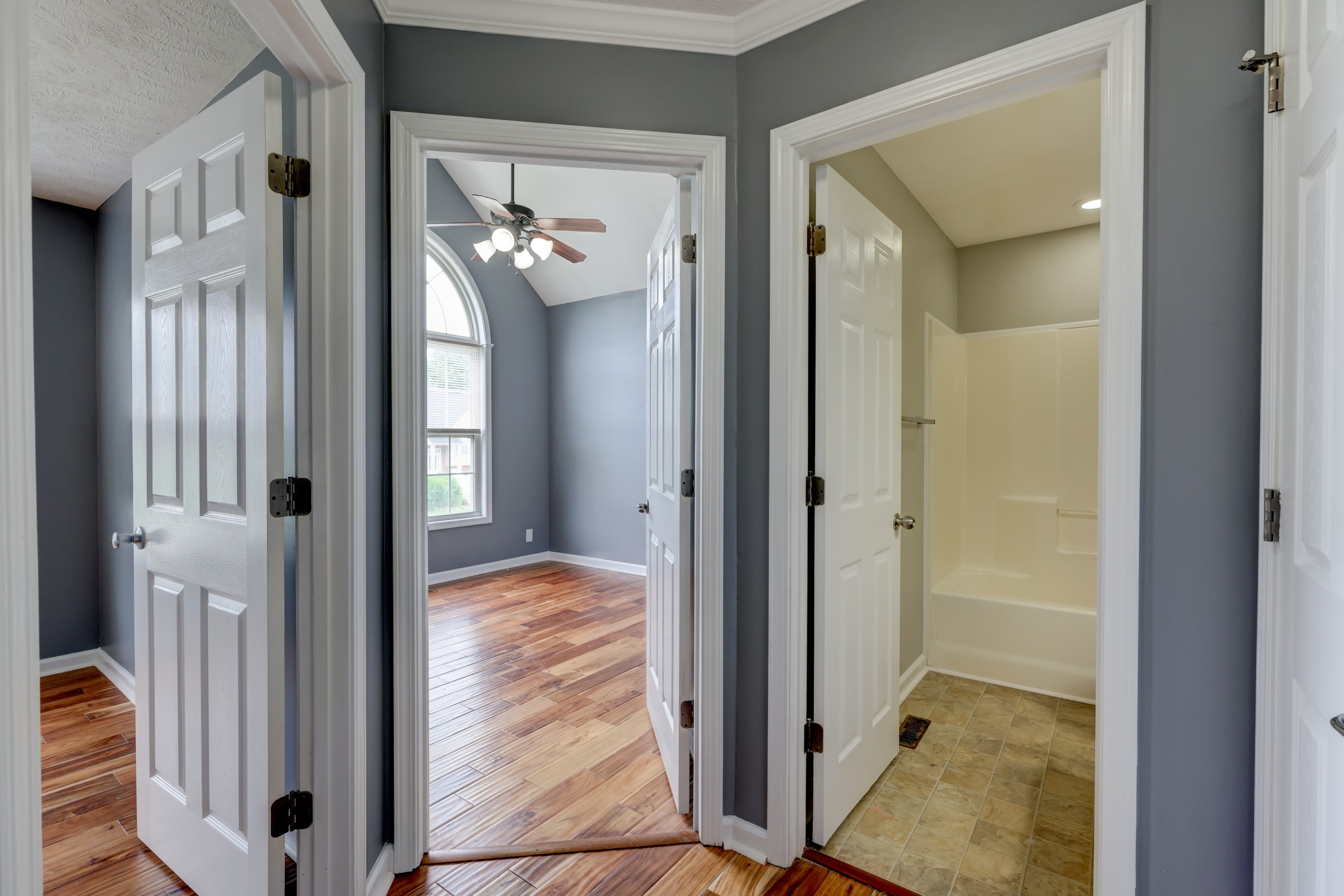 2536 Tennyson Drive Clarksville TN 37040