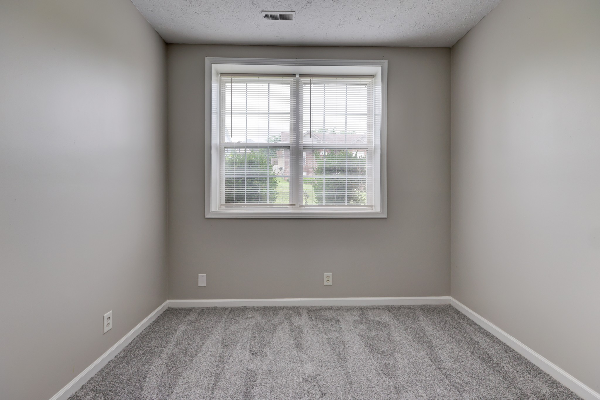 2536 Tennyson Drive Clarksville TN 37040