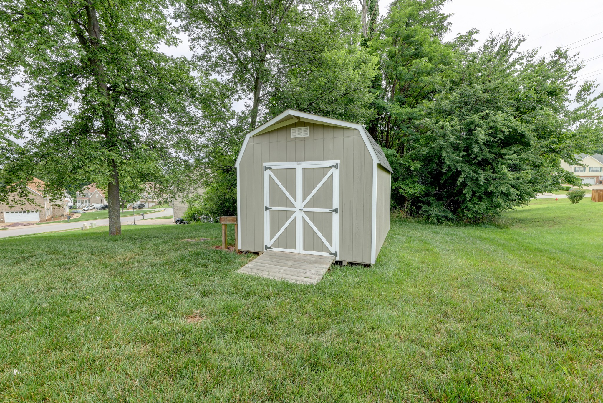 2536 Tennyson Drive Clarksville TN 37040