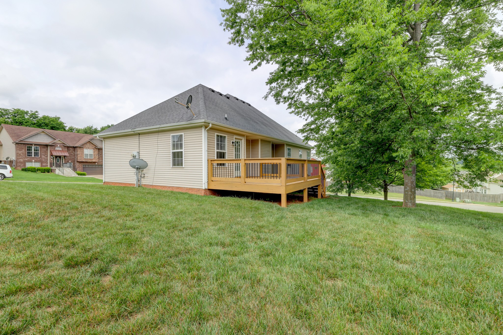 2536 Tennyson Drive Clarksville TN 37040