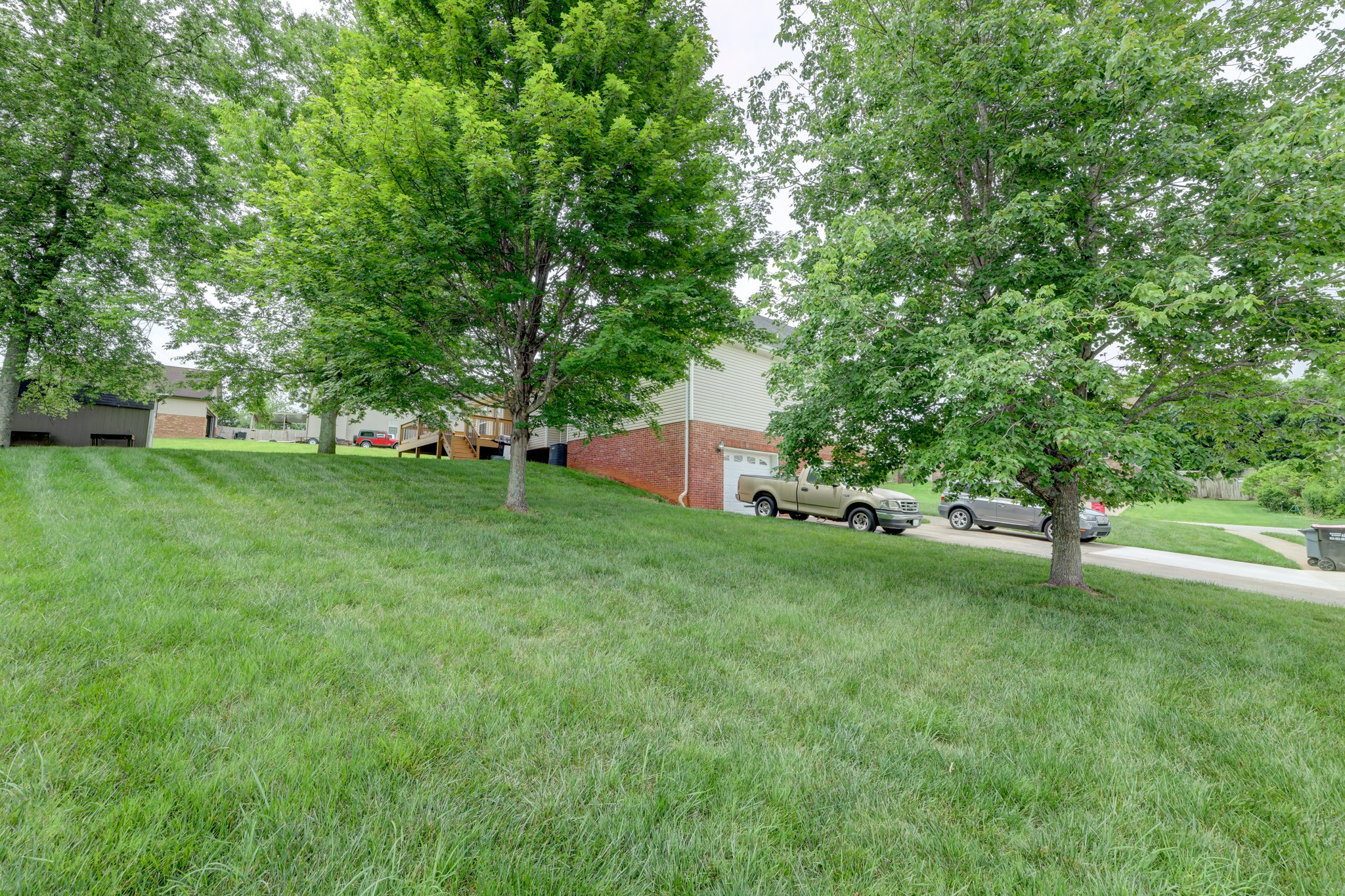 2536 Tennyson Drive Clarksville TN 37040