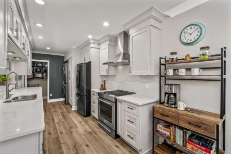 8542 Sawyer Brown Road Nashville TN 37221