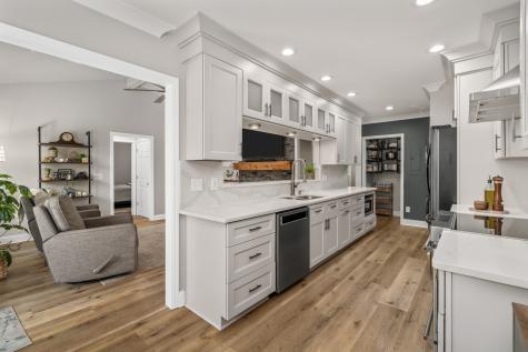 8542 Sawyer Brown Road Nashville TN 37221