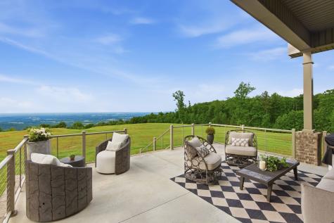 577 Box House Road Belvidere TN 37306