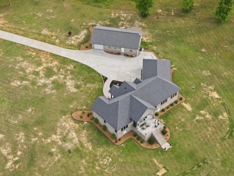 577 Box House Road Belvidere TN 37306