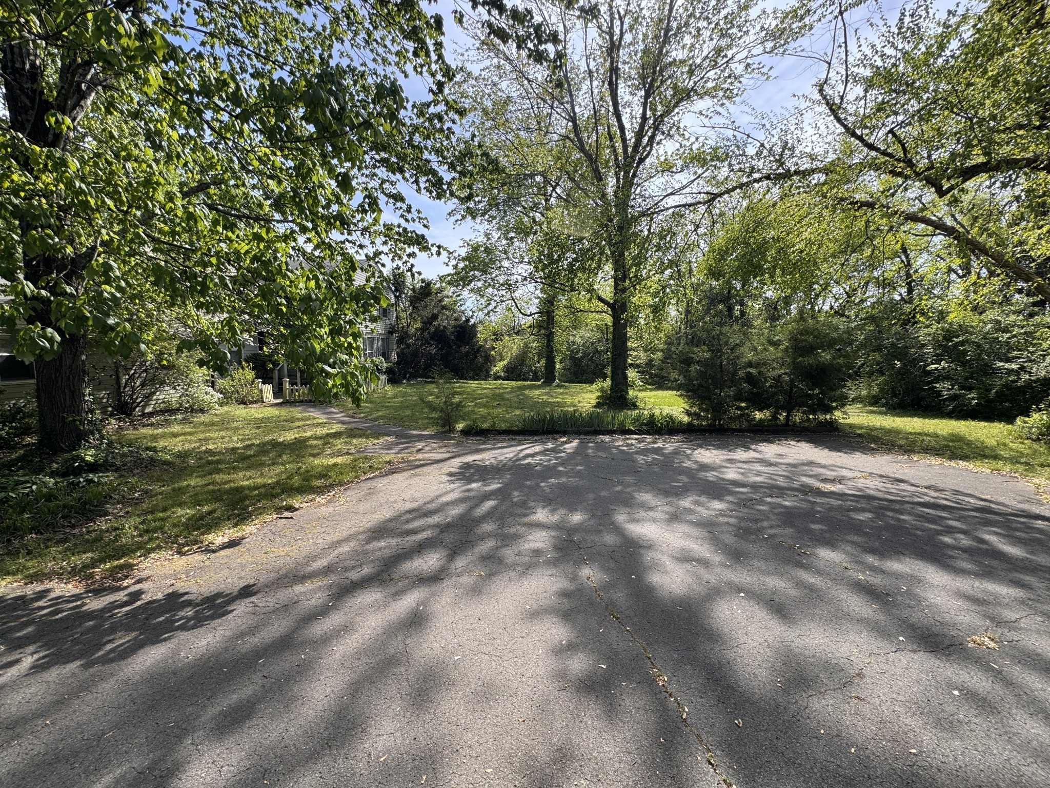 100 Bellevue Dr, W Nashville TN 37205