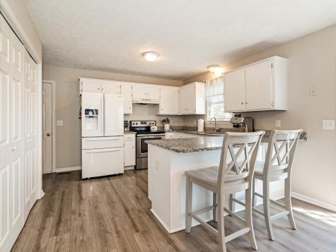 120 E Crawford Court Bell Buckle TN 37020