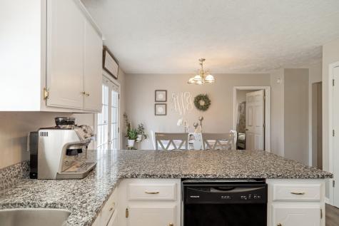 120 E Crawford Court Bell Buckle TN 37020