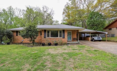 311 Oakwood Lane Paris TN 38242