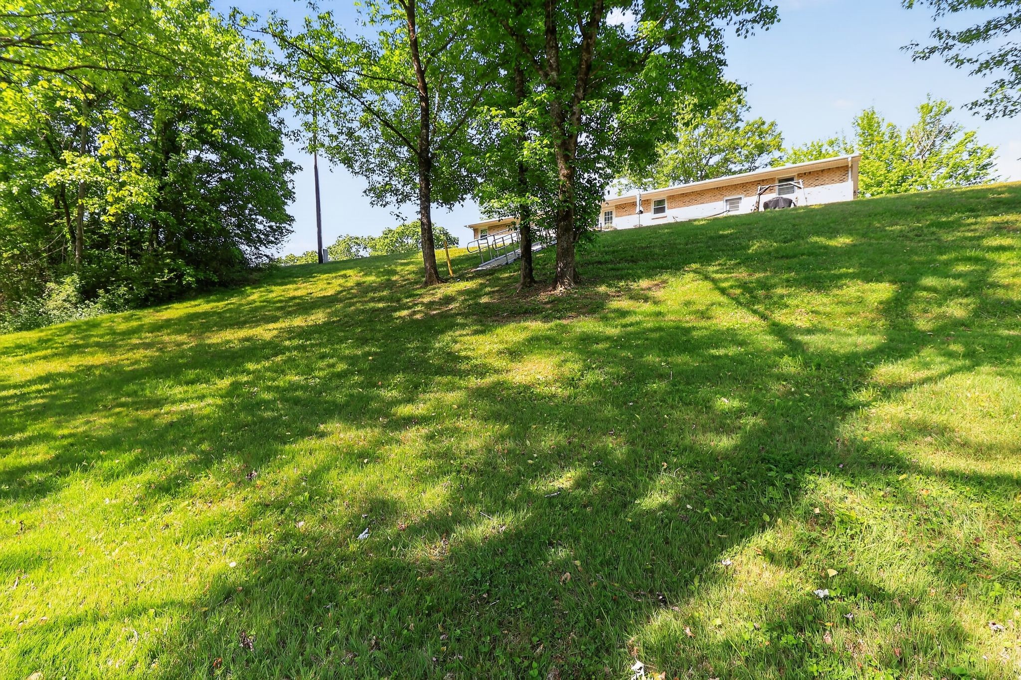 906 Riverside Circle Celina TN 38551