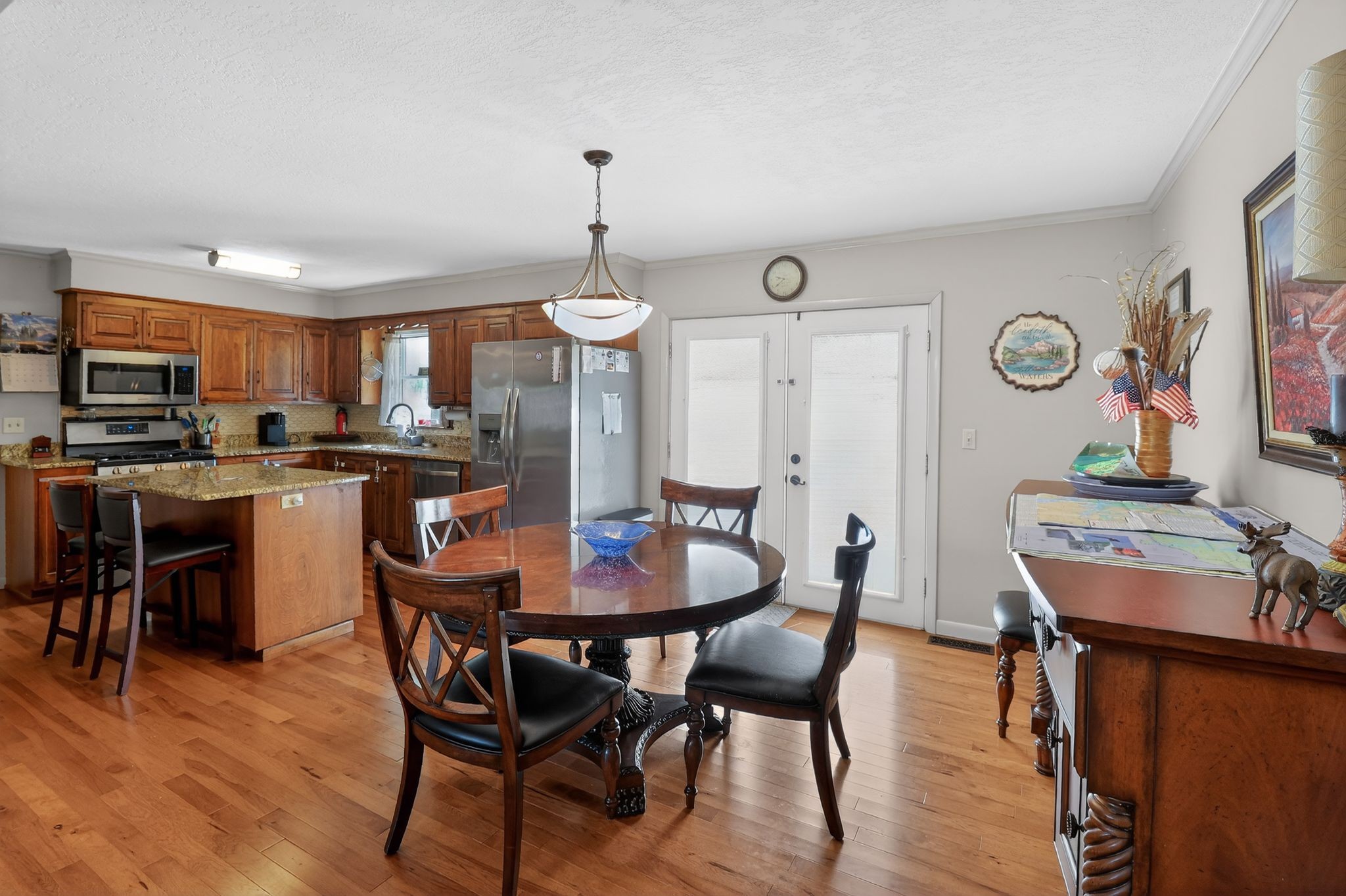 906 Riverside Circle Celina TN 38551