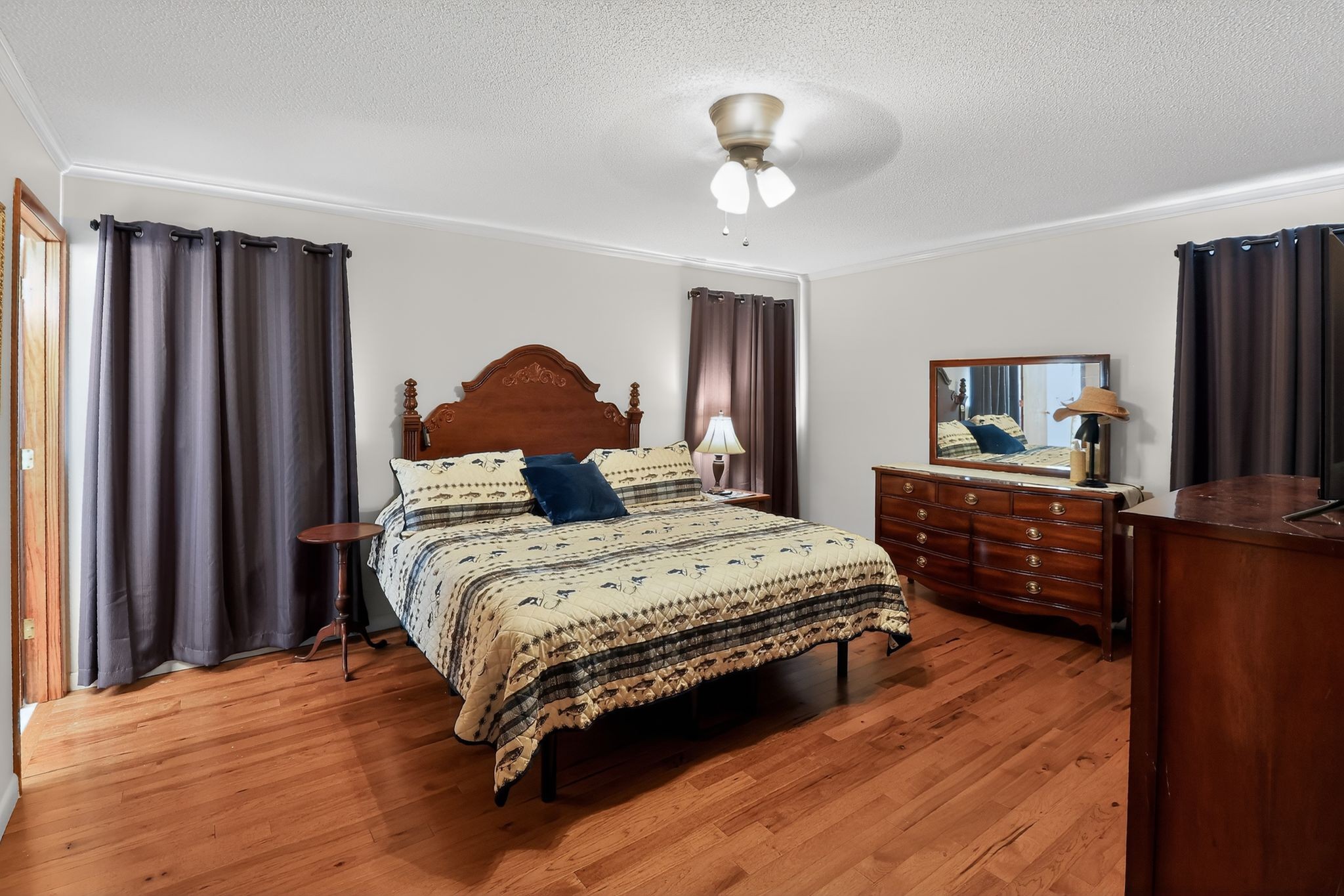 906 Riverside Circle Celina TN 38551