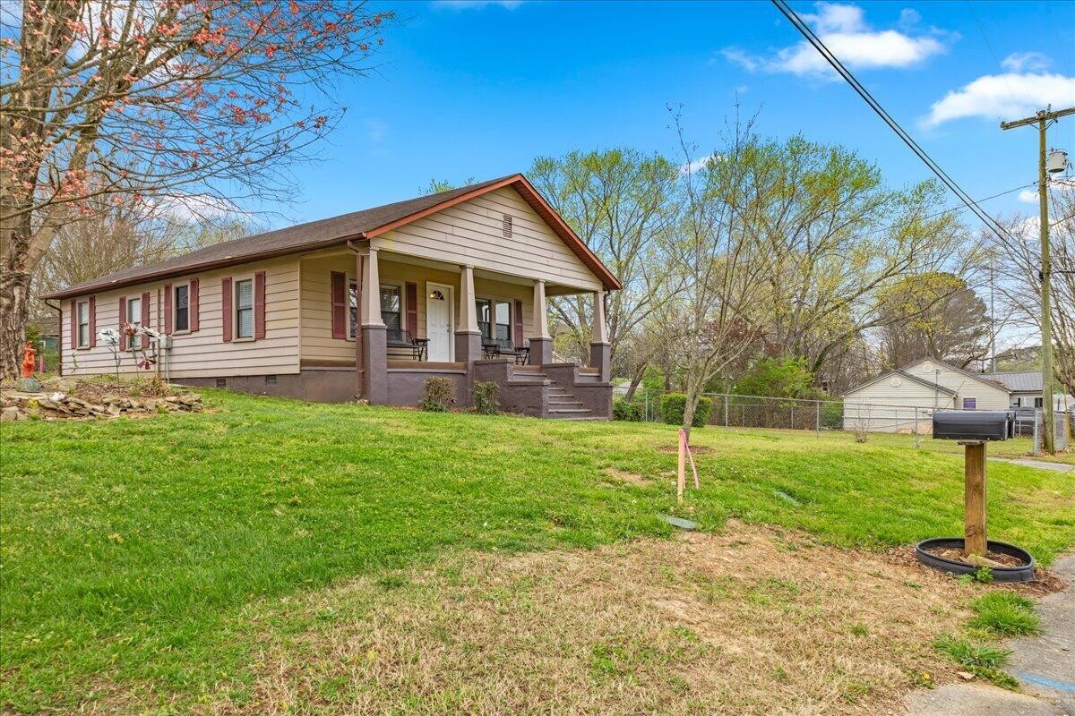 109 Fisher Street Athens TN 37303