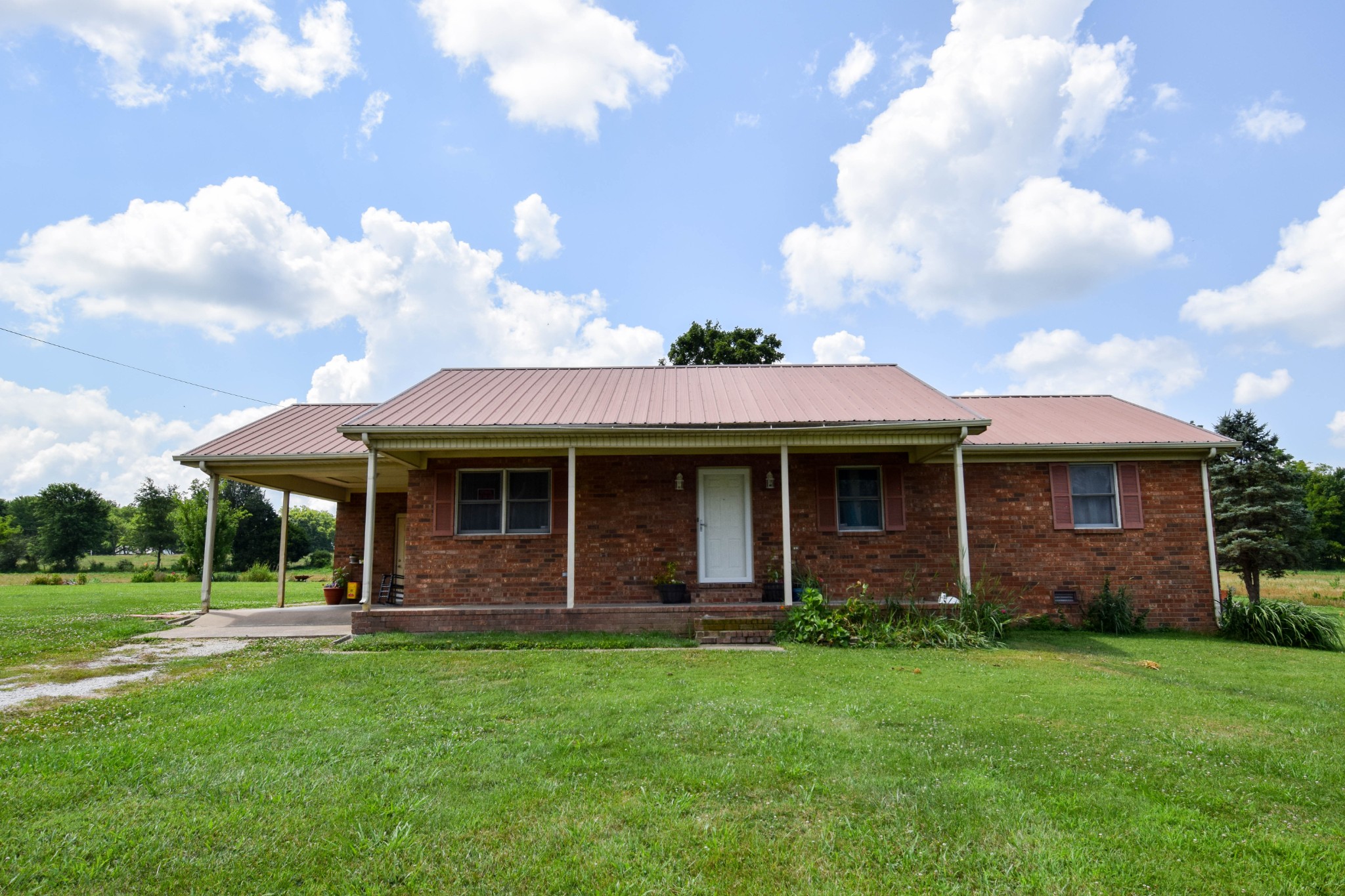 135 Old Highway 52w Portland TN 37148