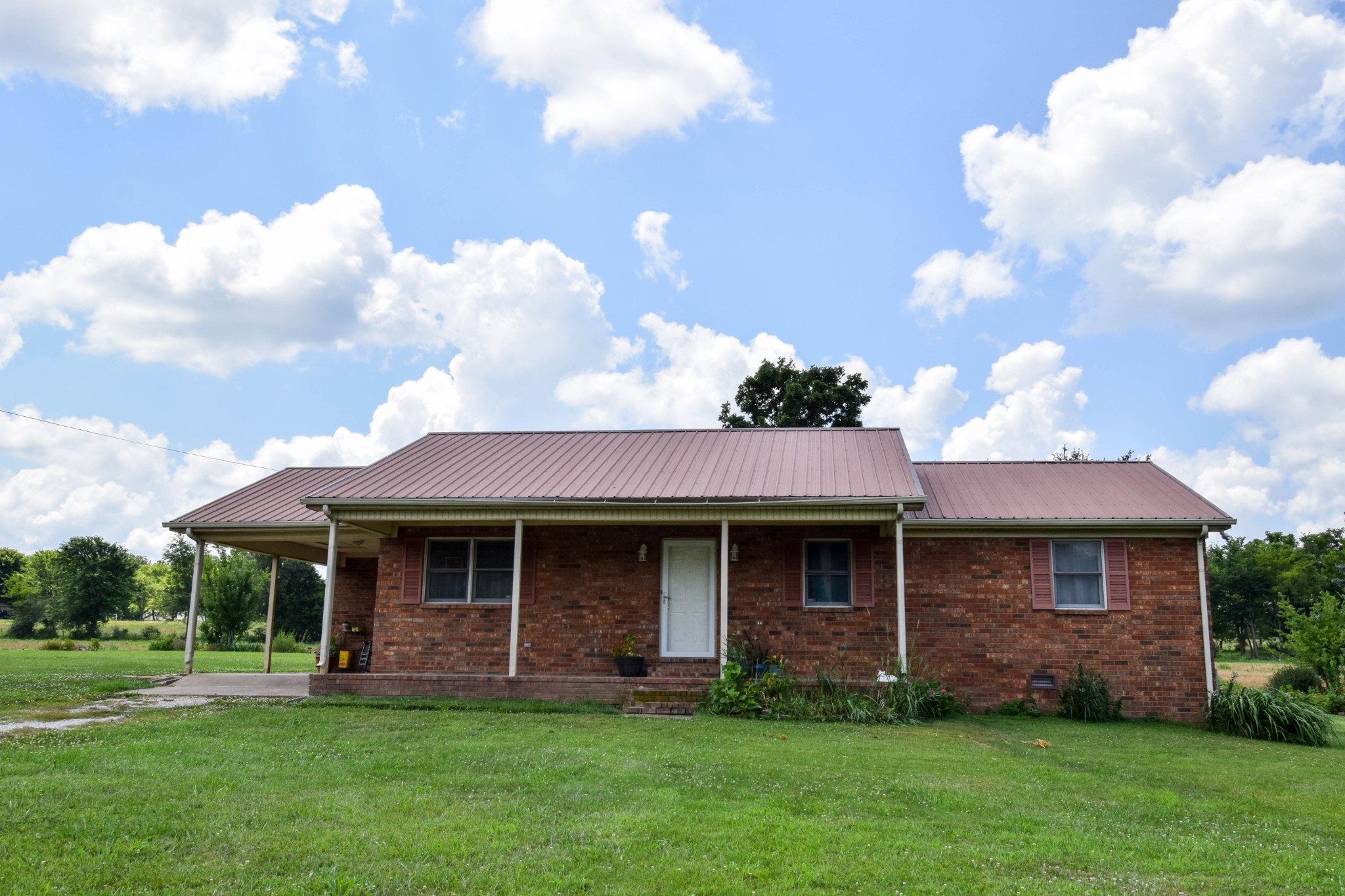 135 Old Highway 52w Portland TN 37148