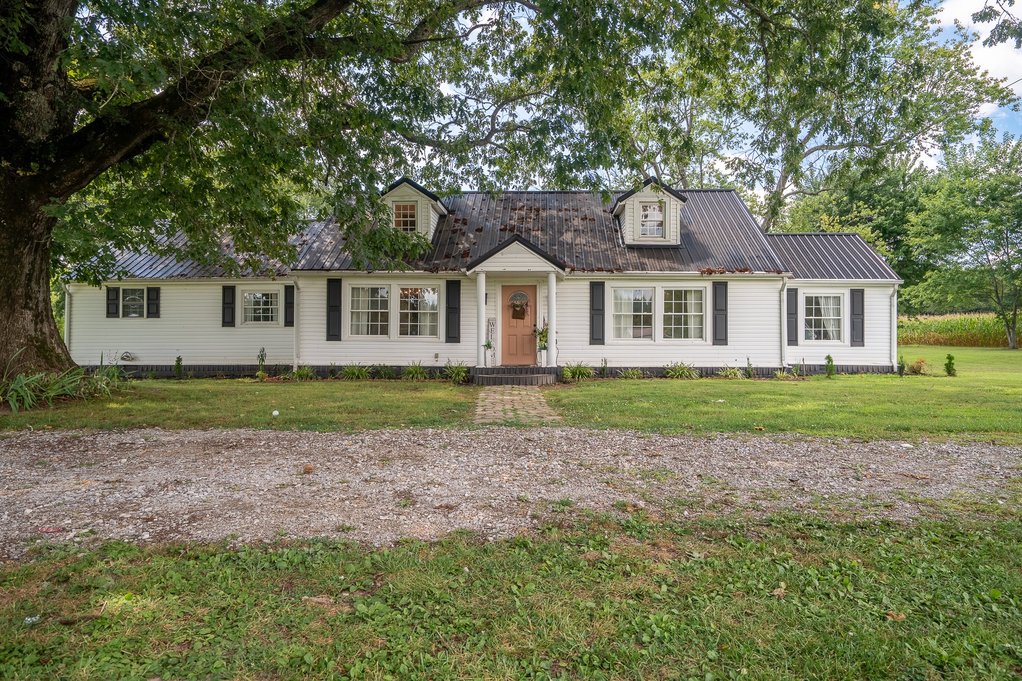 231 Rabbit Trail Road Leoma TN 38468