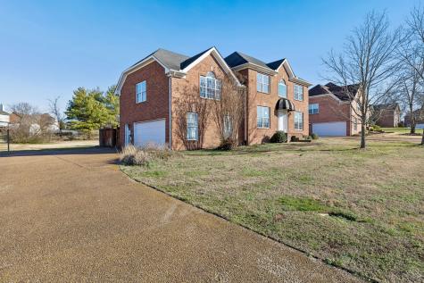 138 Huntington Place Hendersonville TN 37075
