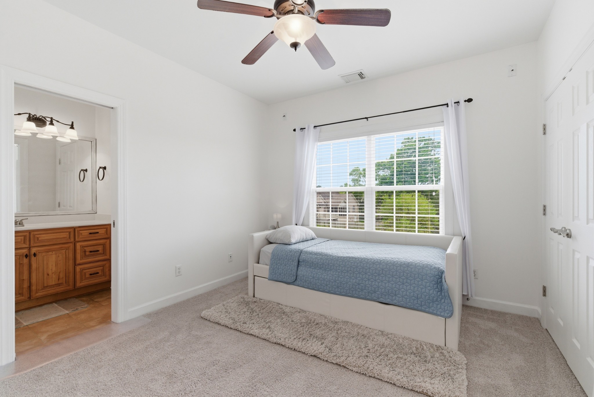 9119 Brooks Crossing Mount Juliet TN 37122
