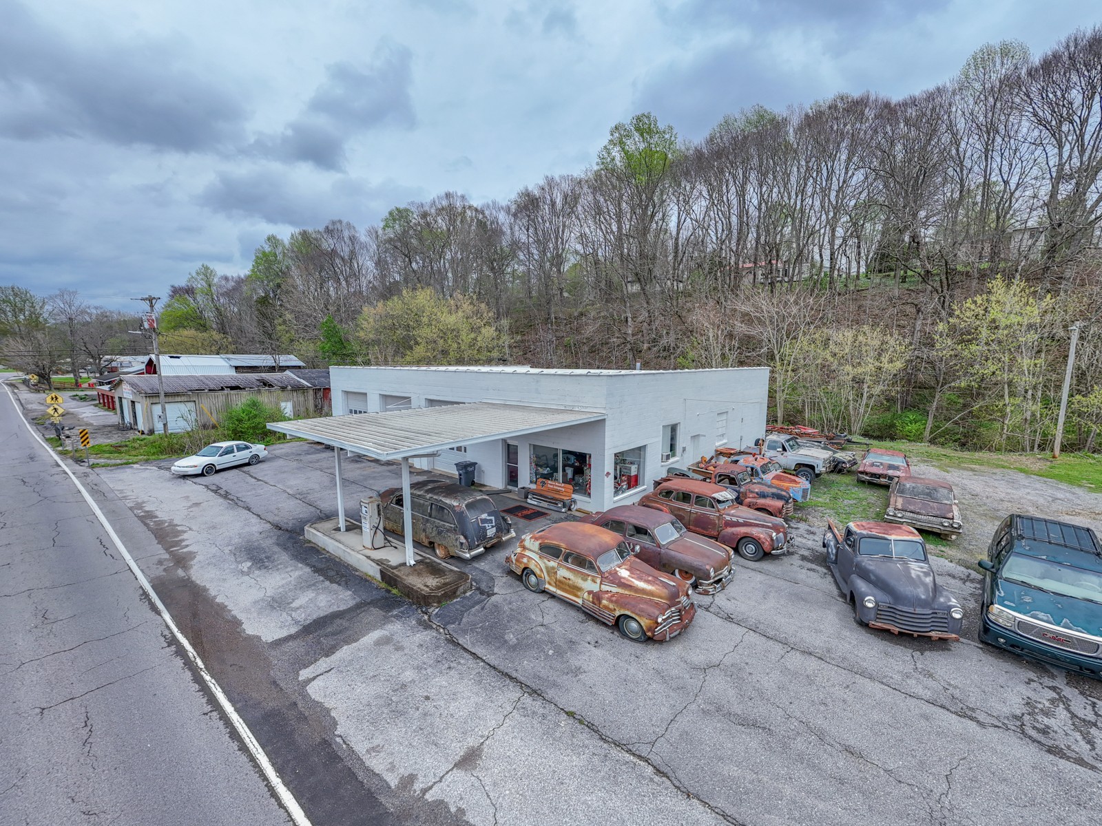 290 Main Street Red Boiling Springs TN 37150