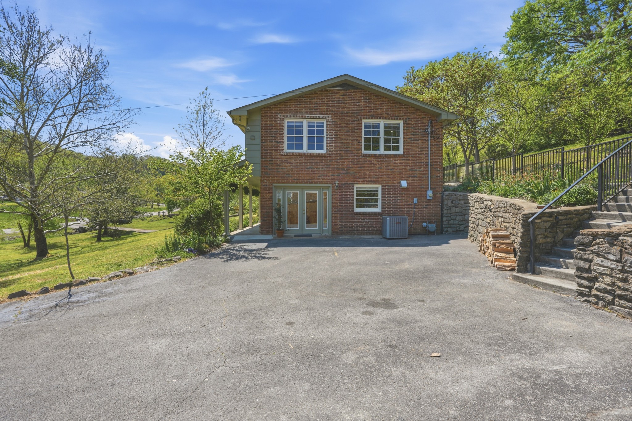 815 Rodney Drive Nashville TN 37205