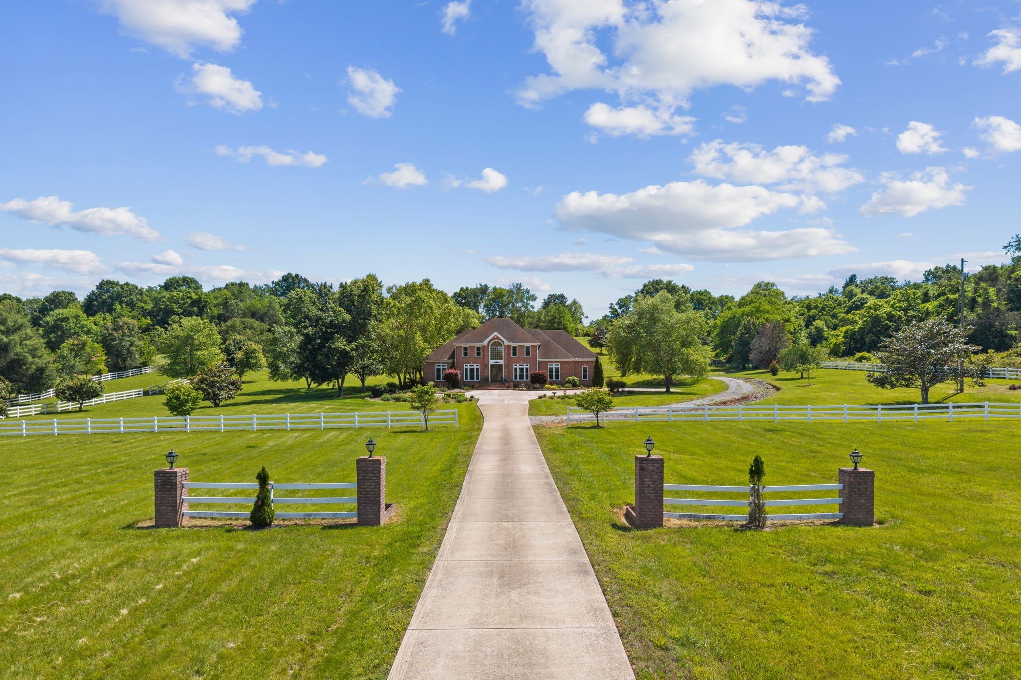 1834 Baker Road Goodlettsville TN 37072