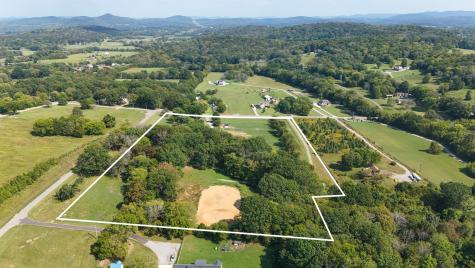 5206 SE Tater Peeler Road Lebanon TN 37090