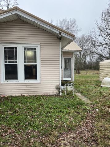 118 Swan Avenue Hohenwald TN 38462