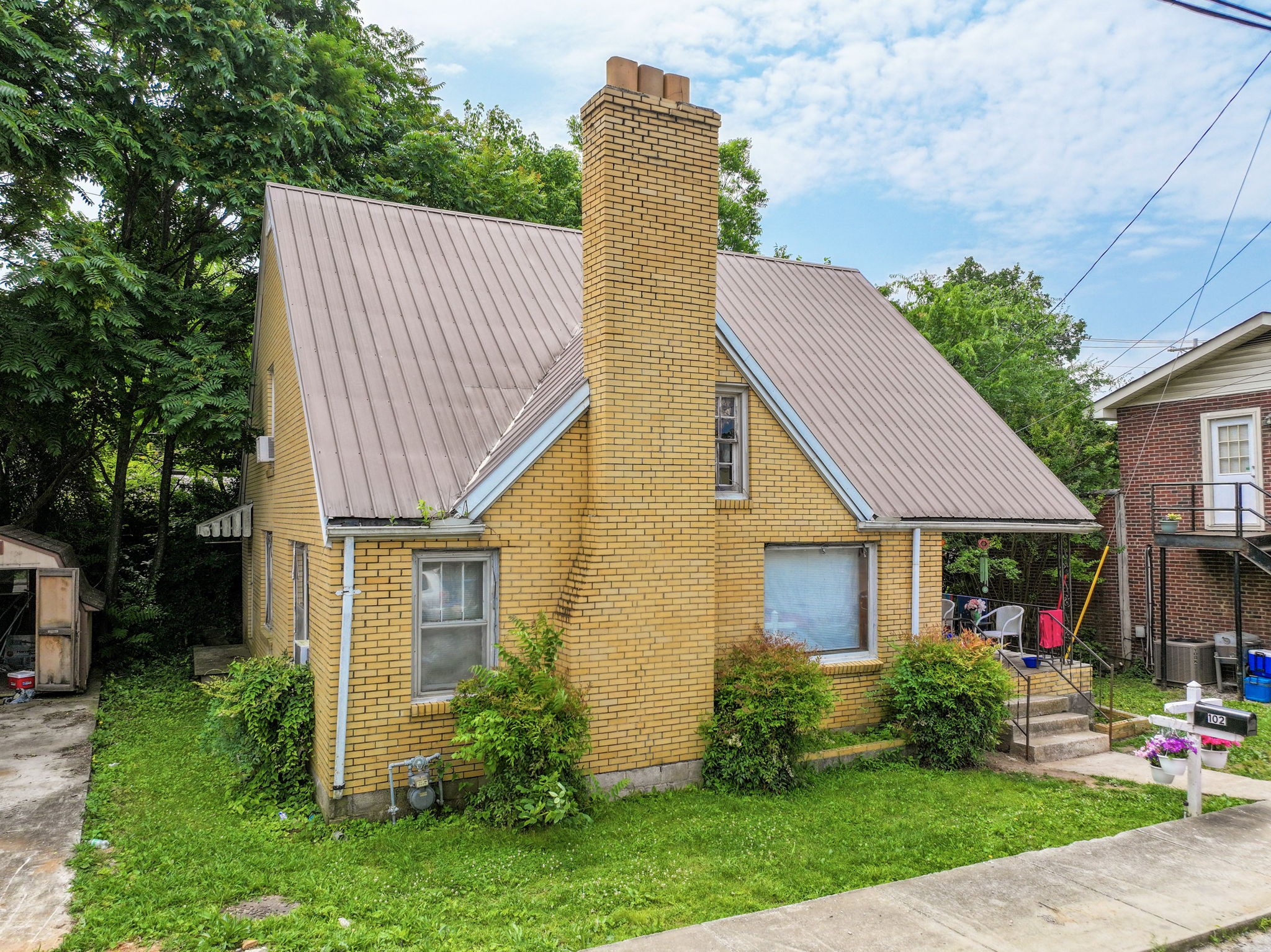102 W Sparta Street Mcminnville TN 37110