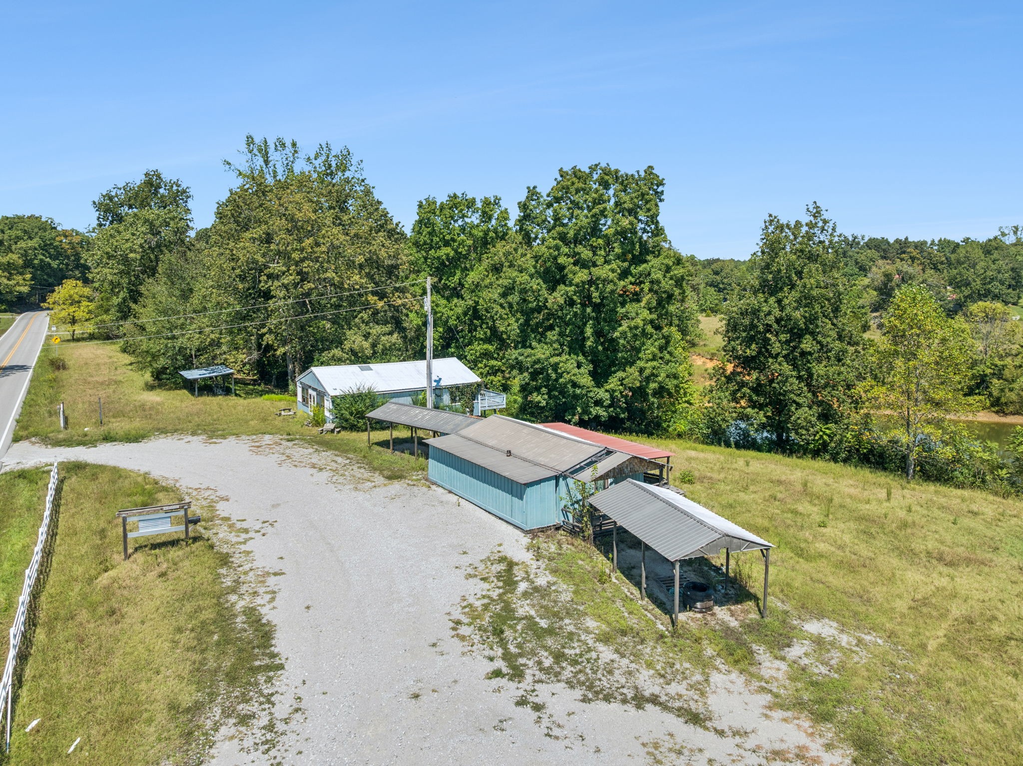 8272 Burgess Falls Road Baxter TN 38544
