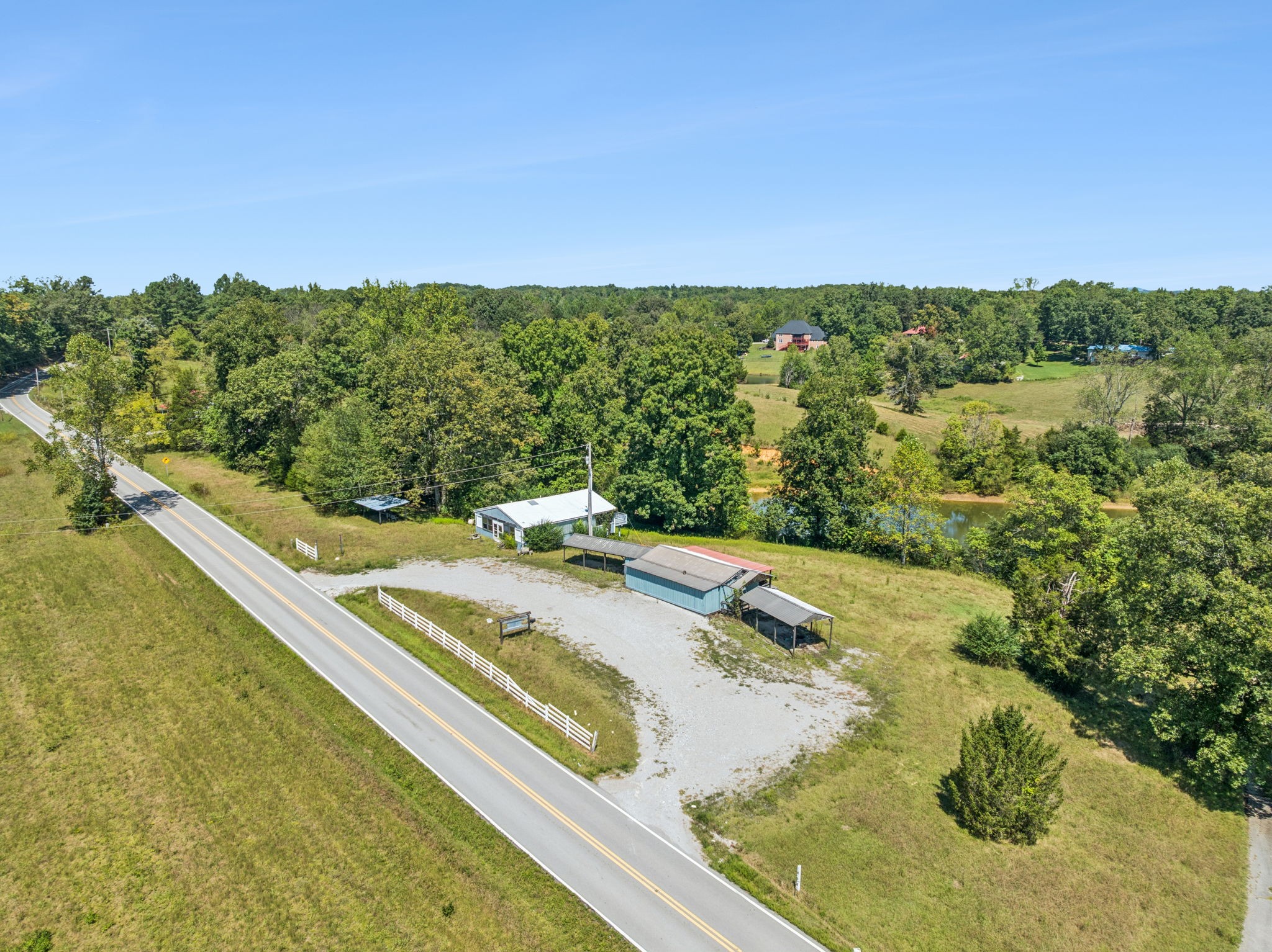8272 Burgess Falls Road Baxter TN 38544