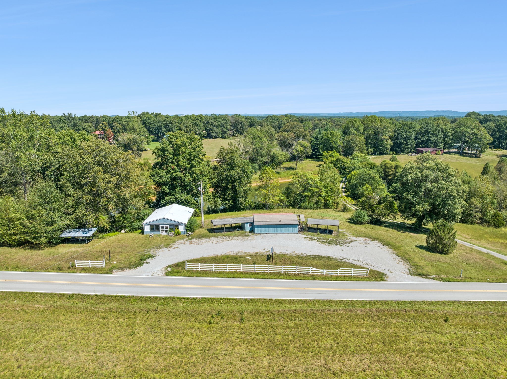 8272 Burgess Falls Road Baxter TN 38544