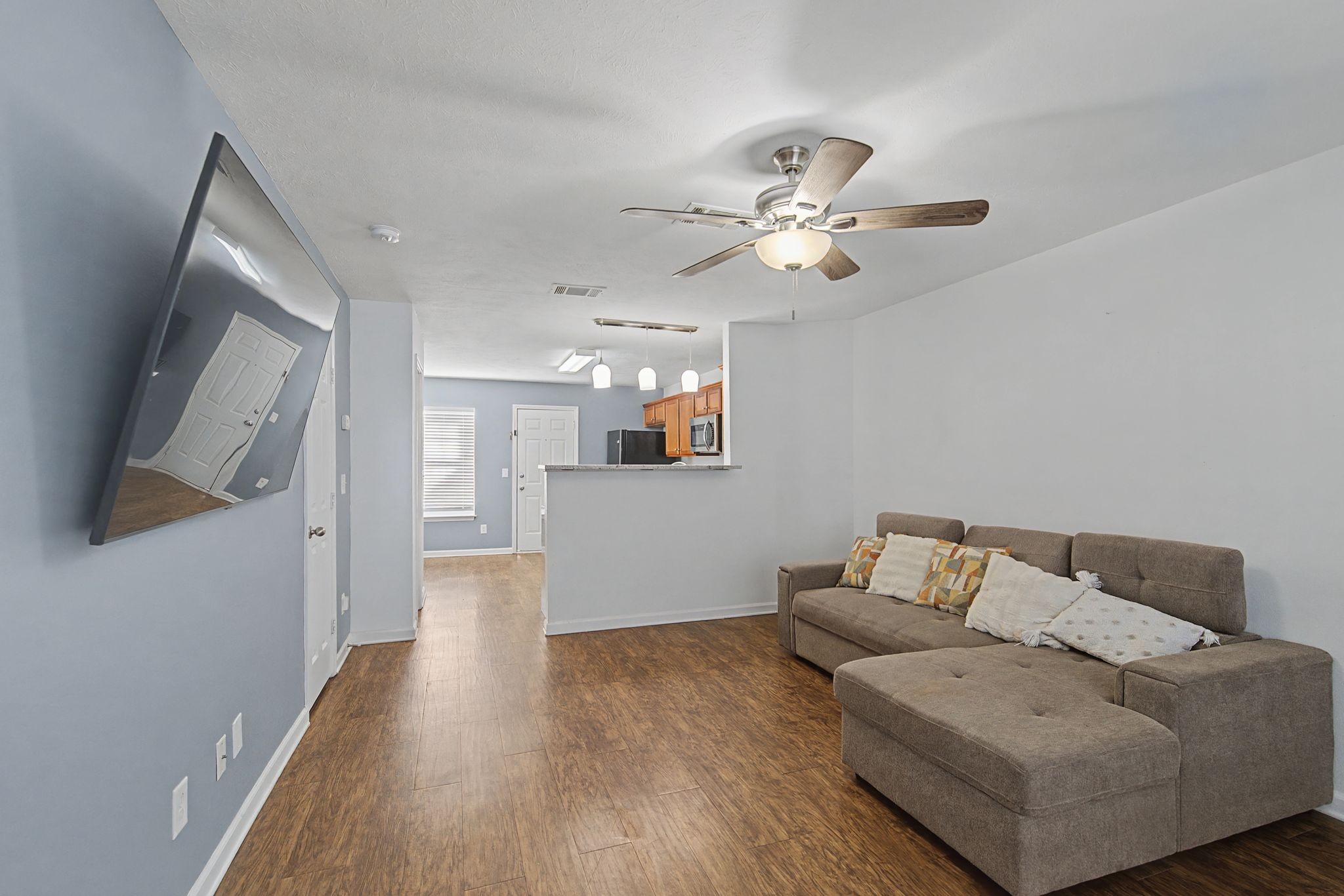 8060 Logan Drive La Vergne TN 37086