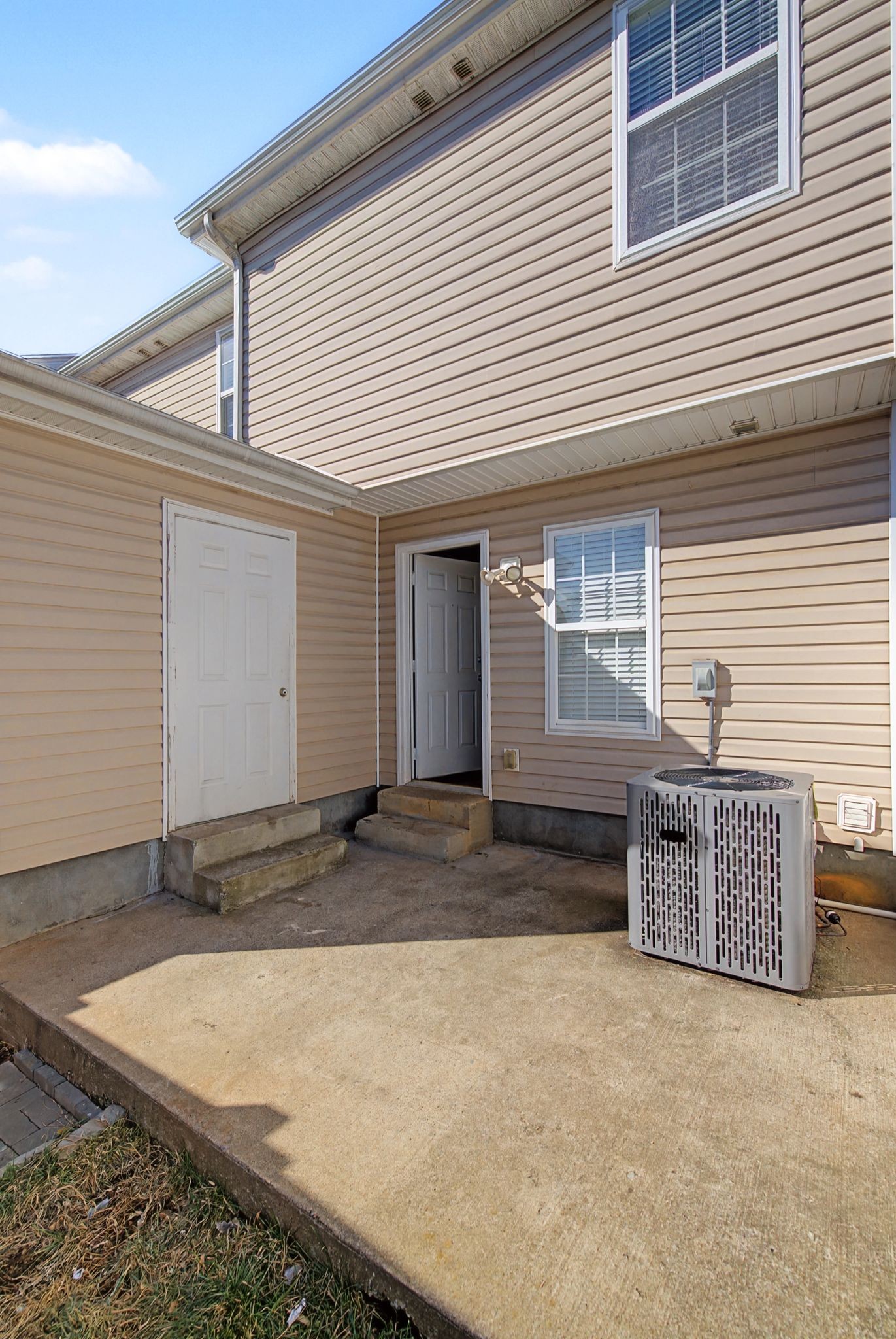 8060 Logan Drive La Vergne TN 37086