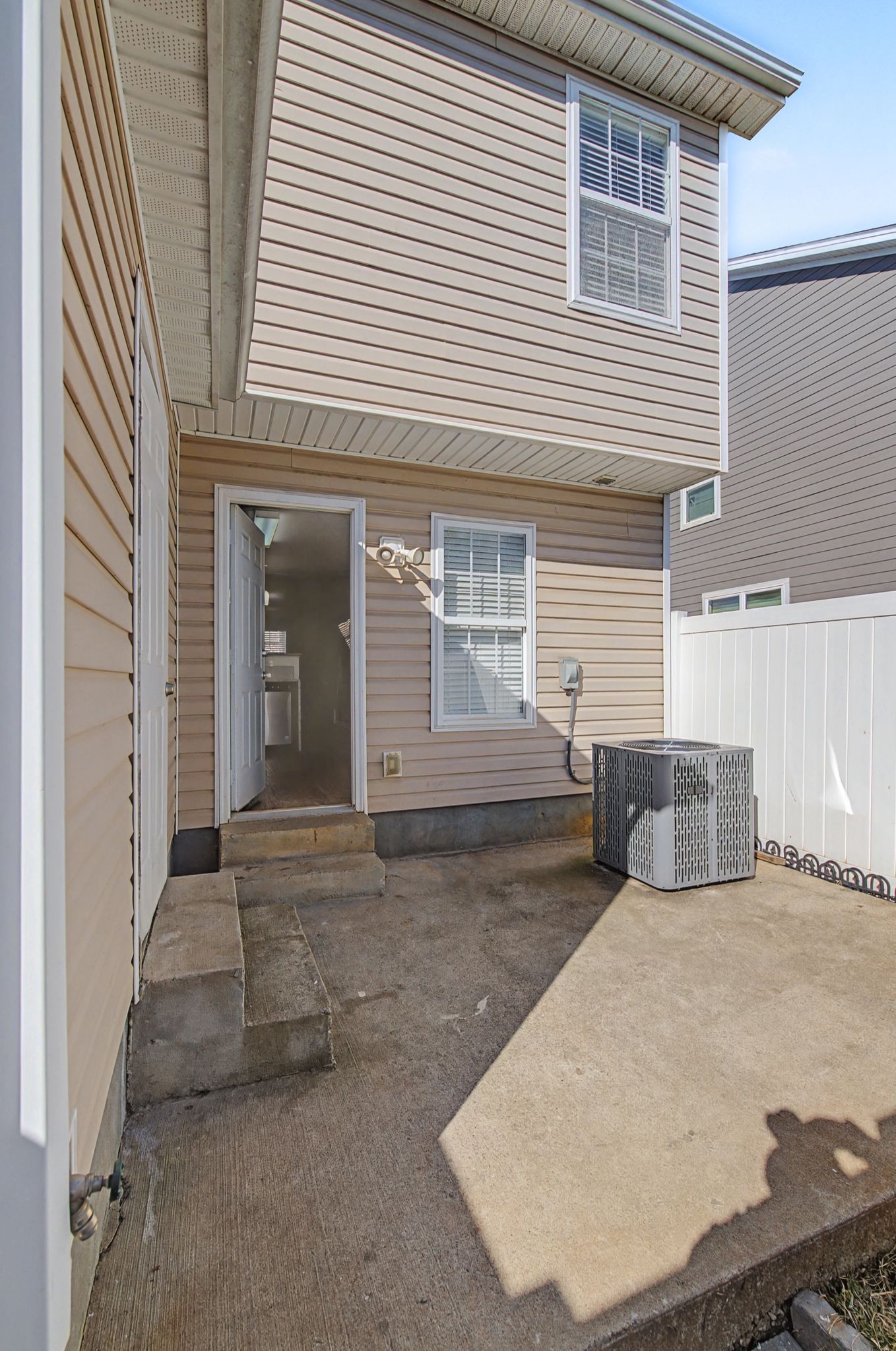 8060 Logan Drive La Vergne TN 37086