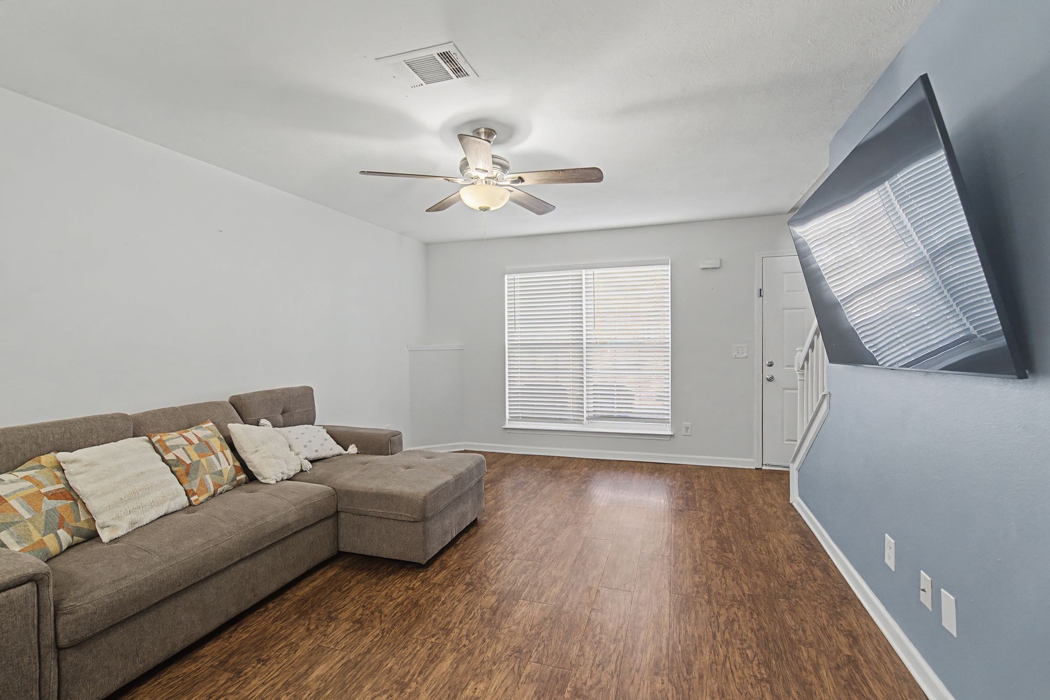 8060 Logan Drive La Vergne TN 37086