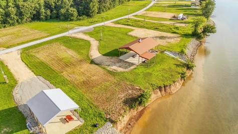 753 River Front Drive Clifton TN 38425