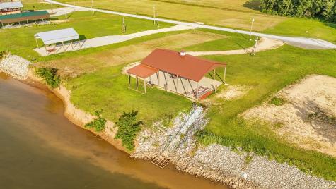 753 River Front Drive Clifton TN 38425