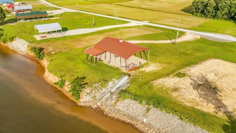 753 River Front Drive Clifton TN 38425