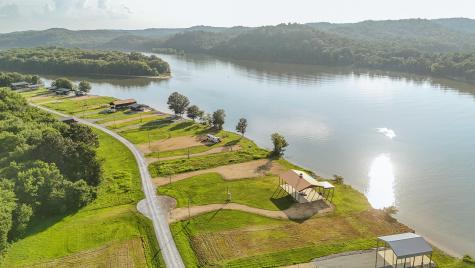 753 River Front Drive Clifton TN 38425